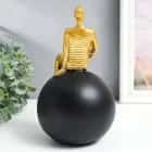 Сувенир "Абстракция. Мечтатель на шаре" 12х13х22,5 см, золото с чёрным 9304532, норма - фото 2 - миниатюра