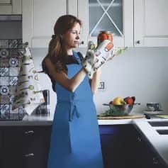 Фартук ФАРТУК ЛЕН,МОДЕЛЬПАРИЖ (НЕБЕСНО-ГОЛУБОЙ), ( КАРМАН, ЛЯМКИ, ПОЯС, РЕГУЛ. КОЛЬЦО), ПОЛУЛЕН, 70*80 ПАКЕТ, ФЛАЕР, АРТ.01058 - изображение 1