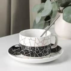 Чайныекофейные наборы Чайная пара с ложкой Штрихи чашка 240 мл, блюдце 15,5 см, черн. 6974688 - изображение 1