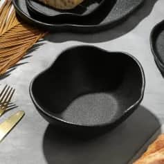 Тарелки, блюда Миска неровный край Чёрная 17 см 6776538 - изображение 1