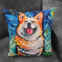 Подушки, наволочки декоративные ПОДУШКА ДЕКОРАТИВНАЯ СОБАКИ ВАН ГОГ, КОРГИ ПОРТРЕТ ТКАНЬ: ВЕЛЮРПОПЛИН, РАЗМЕР 40*40, МОЛНИЯ, ВНУТРЕННИЙ ЧЕХОЛ СОСТАВ: 1 СТОРОНА ПОЛИЭСТЕР 80%, ХЛОПОК 20%, 2 СТОРОНА ХЛОПОК 100%, АРТ. 0231 - изображение 2