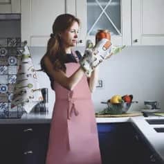 Фартук ФАРТУК ЛЕН,МОДЕЛЬПАРИЖ (ПУДРОВЫЙ), ( КАРМАН, ЛЯМКИ, ПОЯС, РЕГУЛ. КОЛЬЦО),ПОЛУЛЕН, 70*80 ПАКЕТ, ФЛАЕР, АРТ.01059 - изображение 1