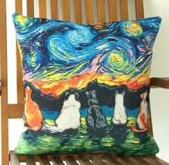 Подушки, наволочки декоративные ПОДУШКА ДЕКОРАТИВНАЯ СОБАКИ ВАН ГОГ, ДРУЗЬЯ ТКАНЬ: ВЕЛЮРПОПЛИН, РАЗМЕР 40*40, МОЛНИЯ, ВНУТРЕННИЙ ЧЕХОЛ СОСТАВ: 1 СТОРОНА ПОЛИЭСТЕР 80%, ХЛОПОК 20%, 2 СТОРОНА ХЛОПОК 100%, АРТ.0256 - изображение 1