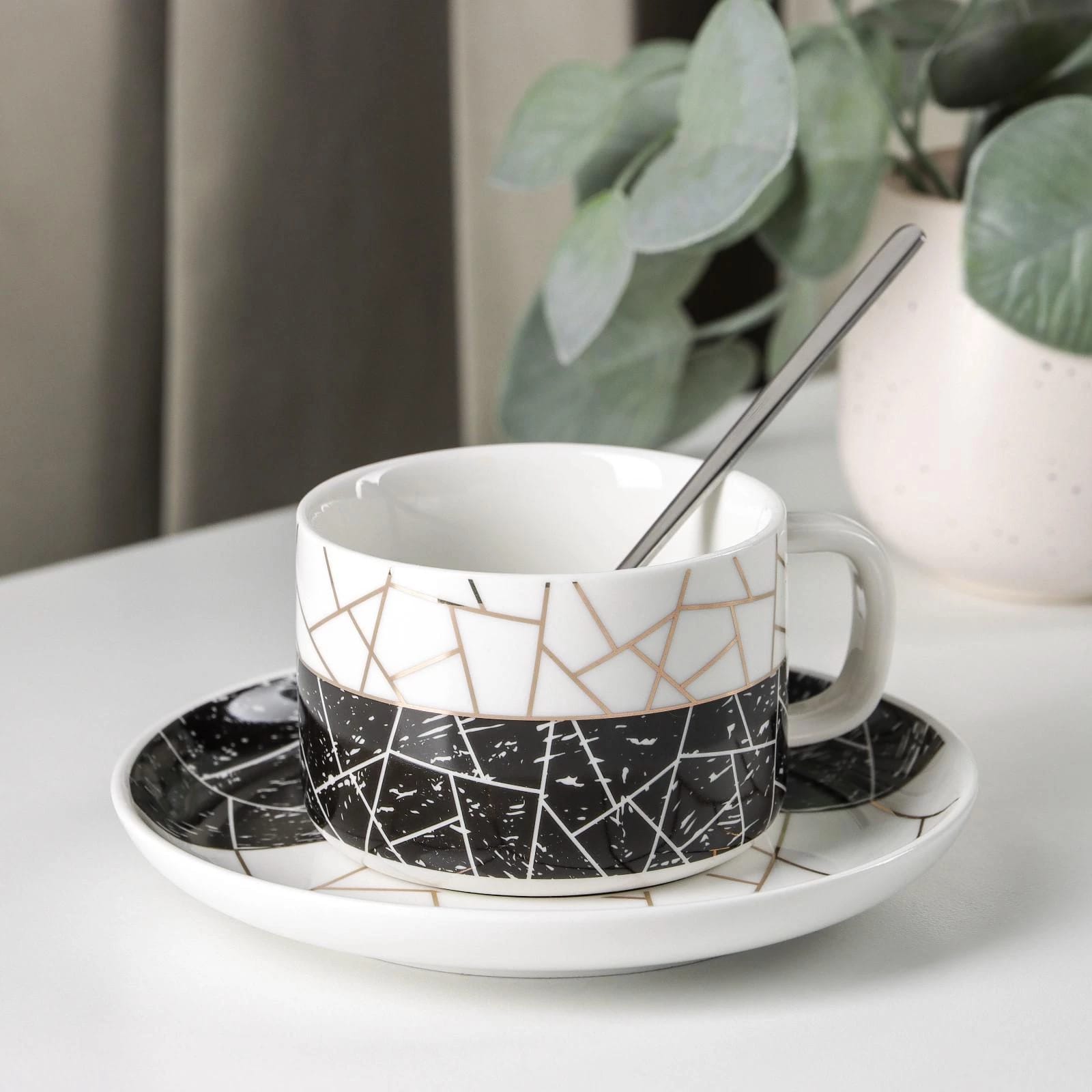 Чайная пара с ложкой "Штрихи" чашка 240 мл, блюдце 15,5 см, черн. 6974688, норма - фото 1