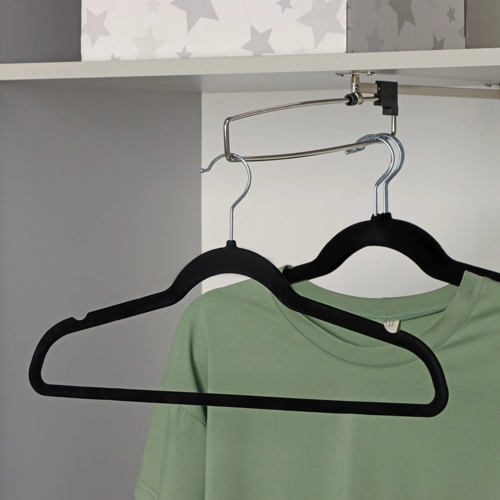 Набор вешалок 5 шт.*41х22 см, флок., цвет черный 9381508, норма - фото 2