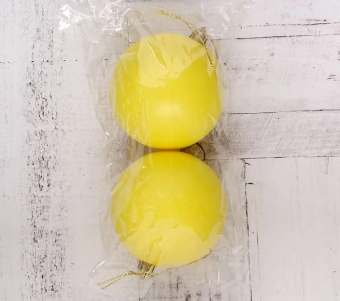 Набор шаров пластик d-8 см, 2 шт "Матовый" жёлтый 4298876, норма - фото 1