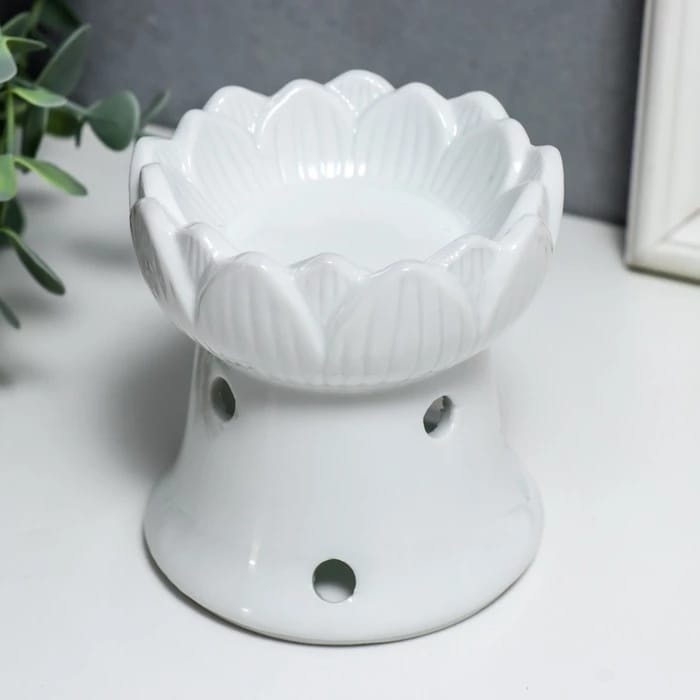 Аромалампа "Бутон белый" 9х8х8 см 1118488, норма - фото 1