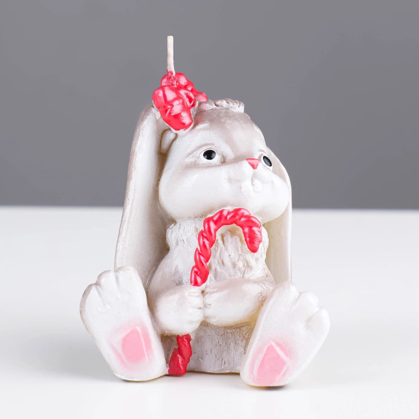 Свеча фигурная «Кролик с конфетой» 7,5х6 см, 43 г 9083769, норма - фото 3