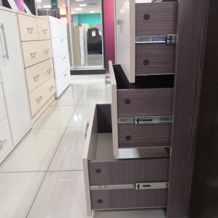 КОМОД С ДВЕРКОЙ И 3ЯЩ. (АРТ. 4-4423) (1320*430*935 ММ) (бодега темный/светлый) - фото 8