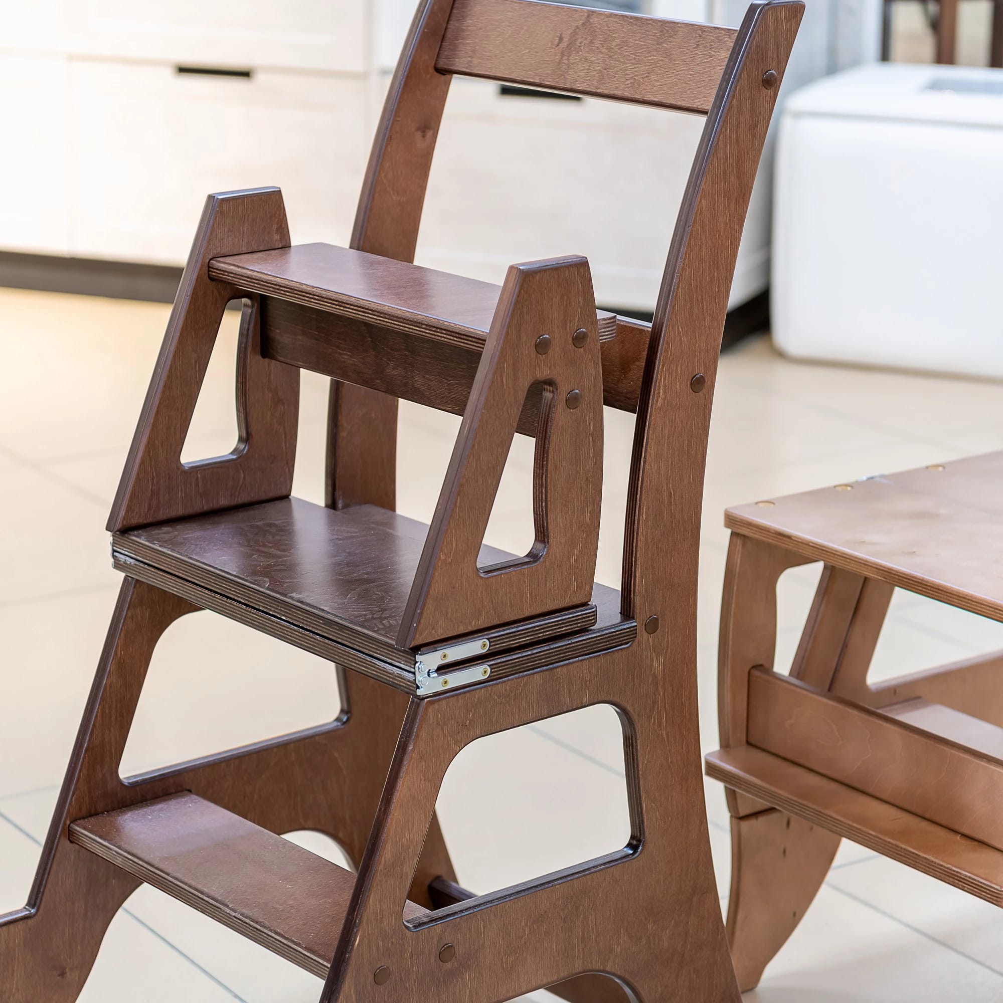 Стул-стремянка (орех) - фото 8